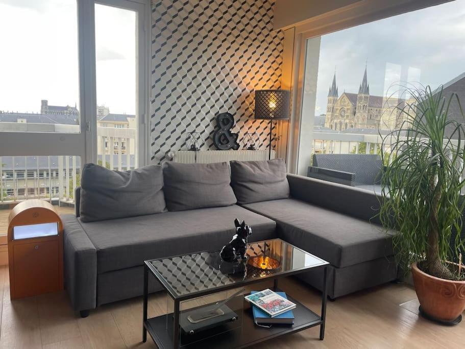 Appartement Lumineux ランス エクステリア 写真